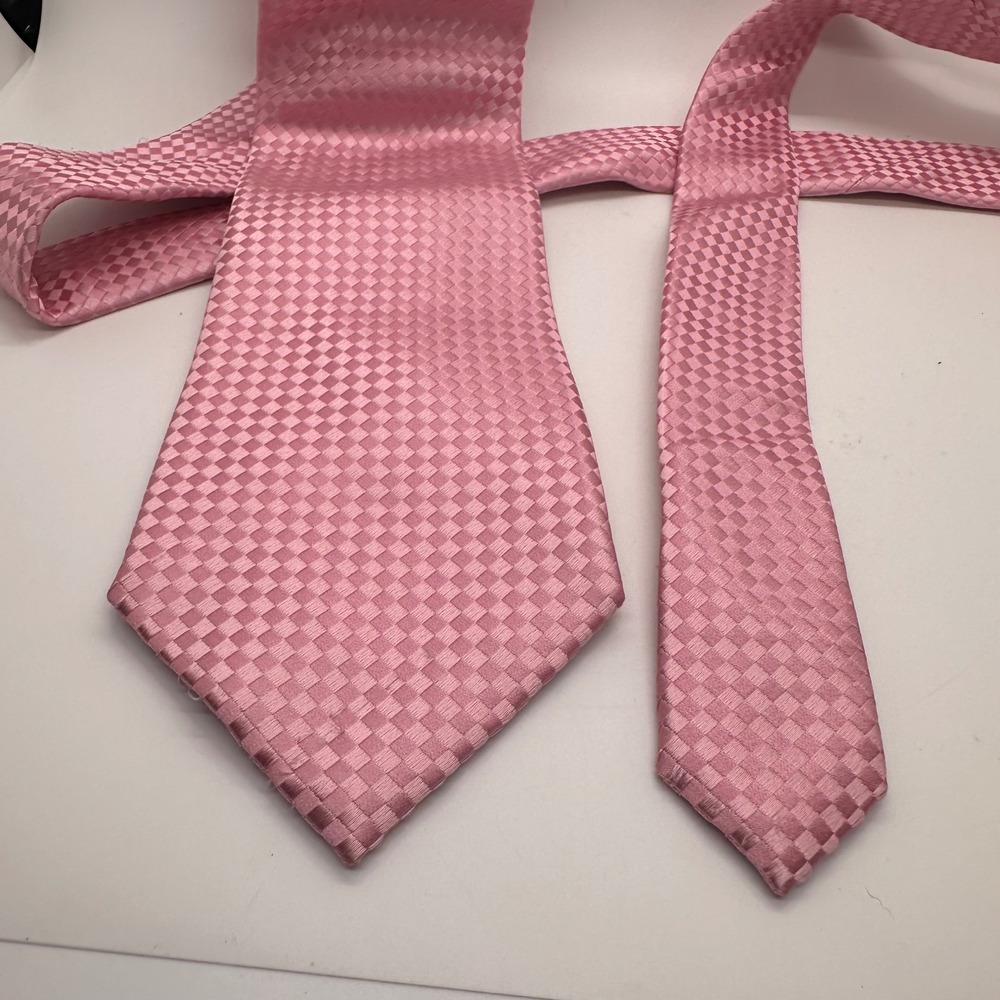 Dockers Men Tie Pink‎ Woven Checkered Stain Resistant Business Casual Office - Picture 2 of 7